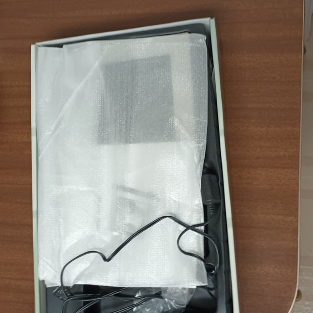 8" Widescreen Digital Picture Frame - Silver - Picture 7 of 8